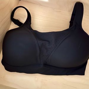 Lululemon Sports bra with adjustable convertible straps